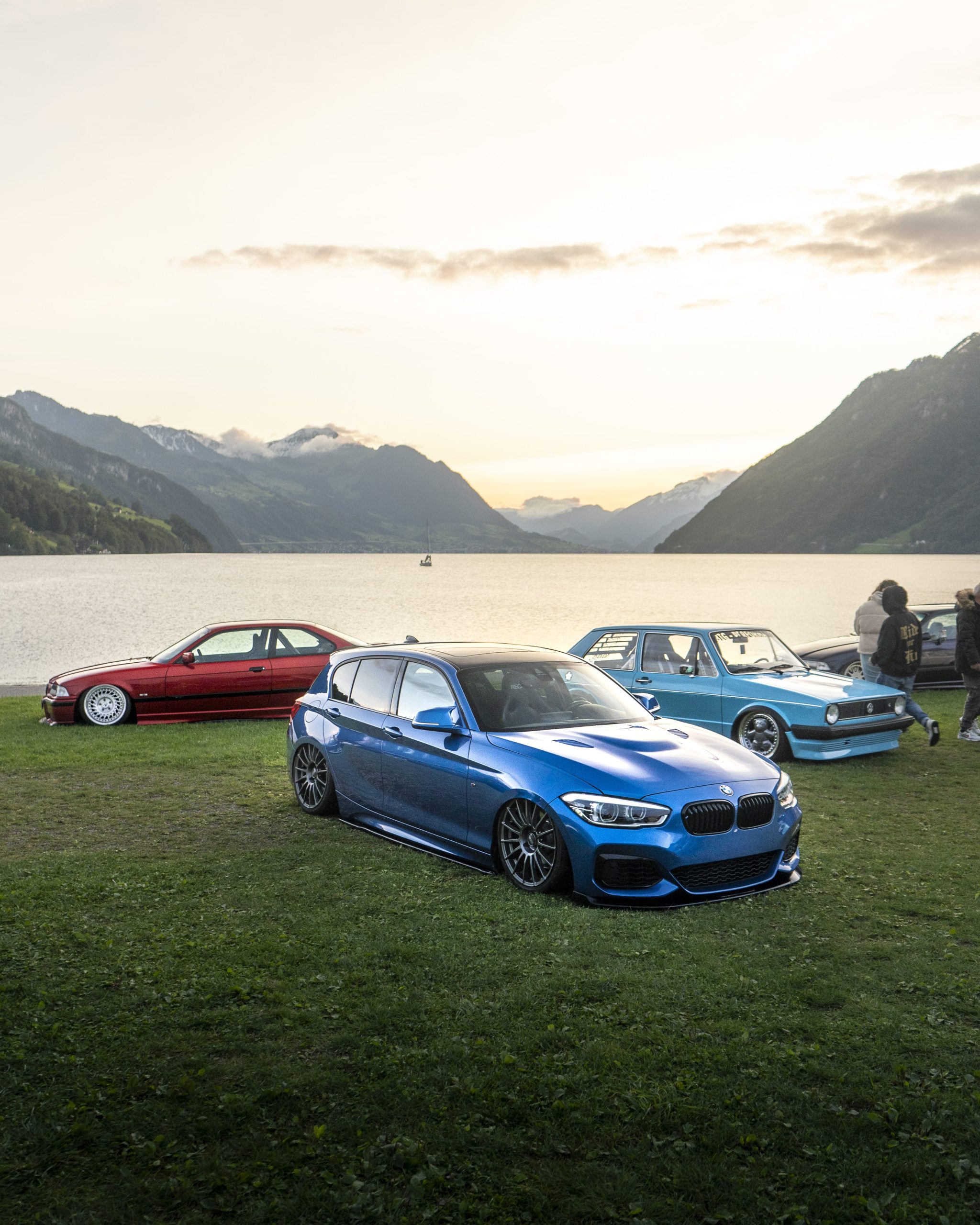 Photograph from the 4 Forest City Lake car meet in Brunnen